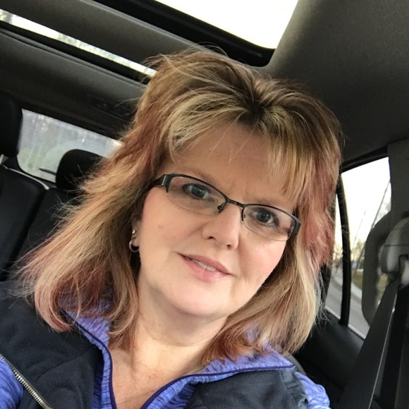 Meet your Posher, Kim - Picture 1 of 1